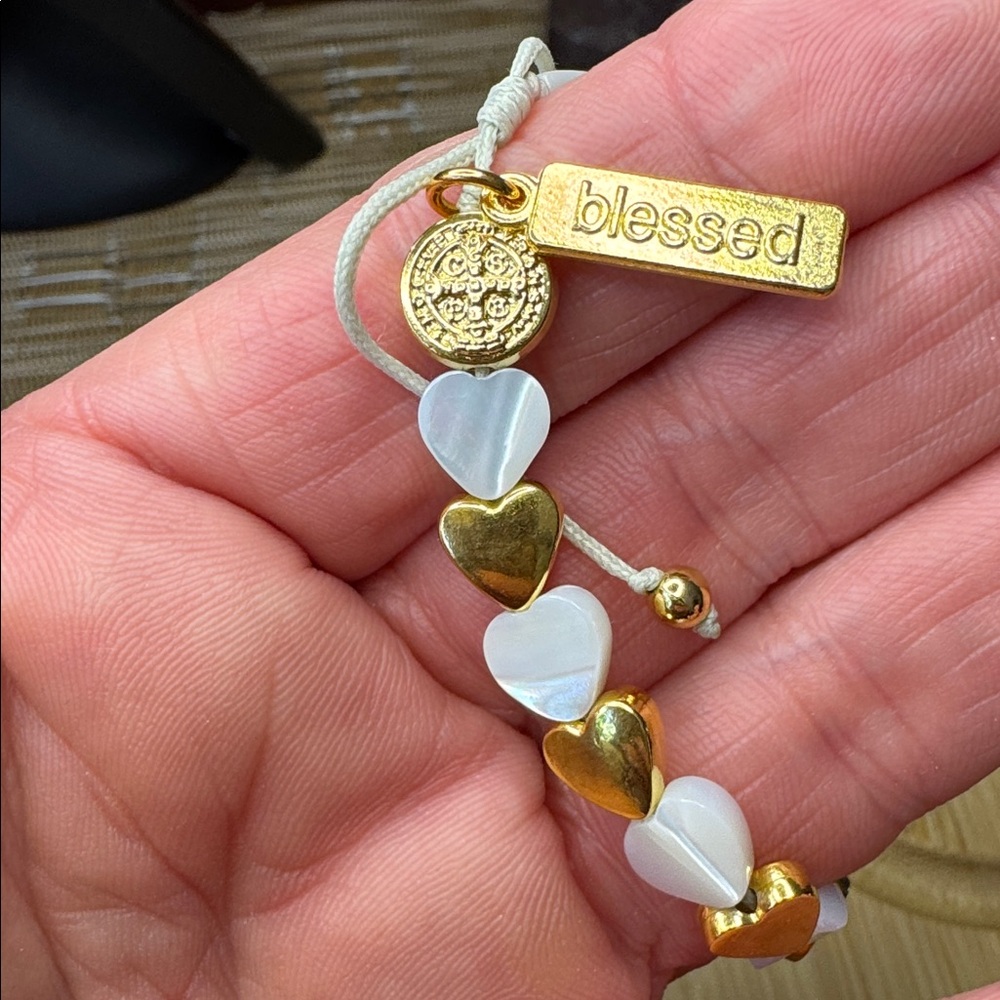 Sisters of The Heart Mother of Pearl & Gold tone Hearts Bracelet - Picture 5 of 13